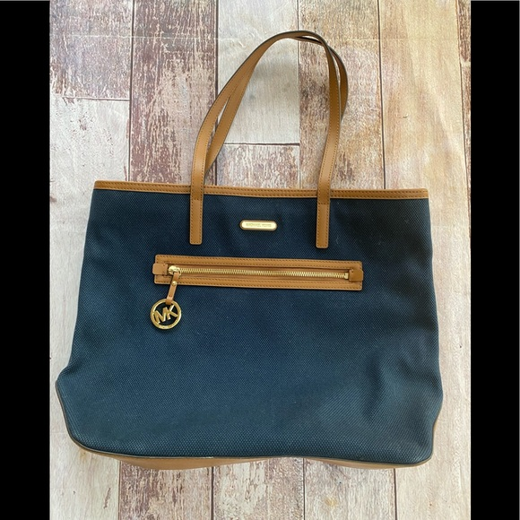 Michael Kors MK‎ blue canvas shoulder bag - Picture 1 of 12